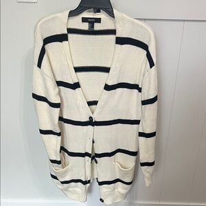 Forever 21 Women's Black and Cream Striped Cardigan